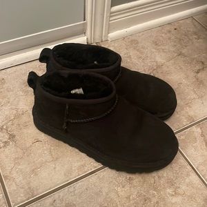 SUPER MINI UGGS EXCELLENT CONDITION
